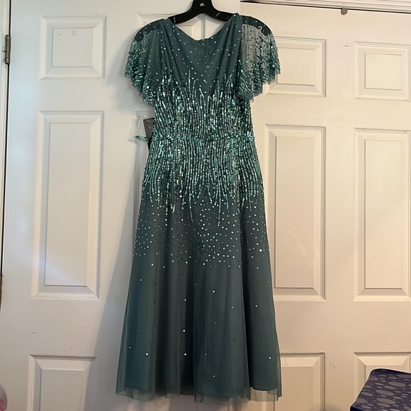 Aidan Mattox Sequin Midi Dress - Picture 8 of 8